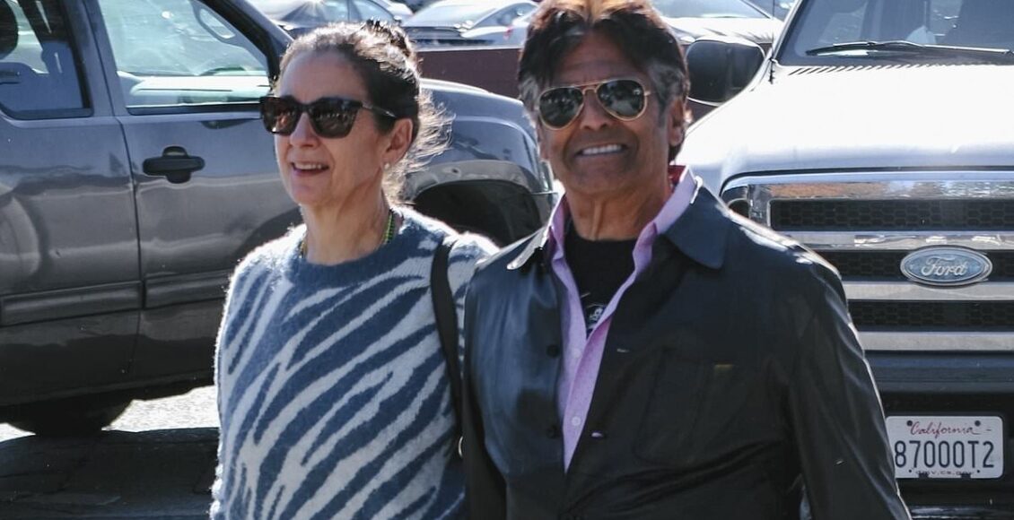 Erik Estrada está apaixonado pela esposa Nanette Mirkovic quando eles chegam ao mercado de agricultores em Los Angeles