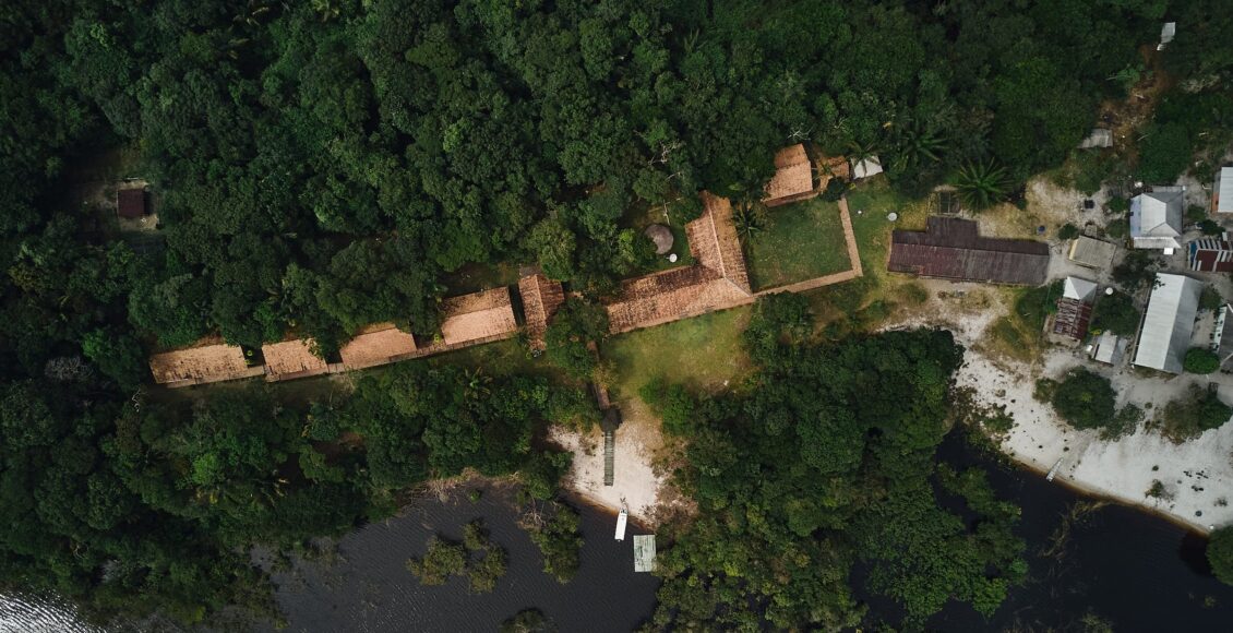 Parceria entre FAS e Schneider Electric implementa polo de soluções energéticas em comunidades da Amazônia - FAS